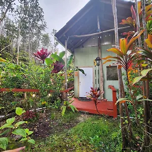  Guest house 2-rustic Private Near Volcano National Park